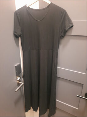 Women's Unbranded Black V-Neck Short Sleeve Midi Dress S/M